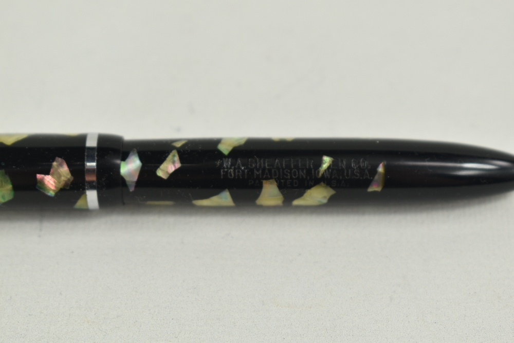 A Sheaffer Balance Junior lever fill fountain pen and propelling pencil set in black/ablone with - Image 6 of 7