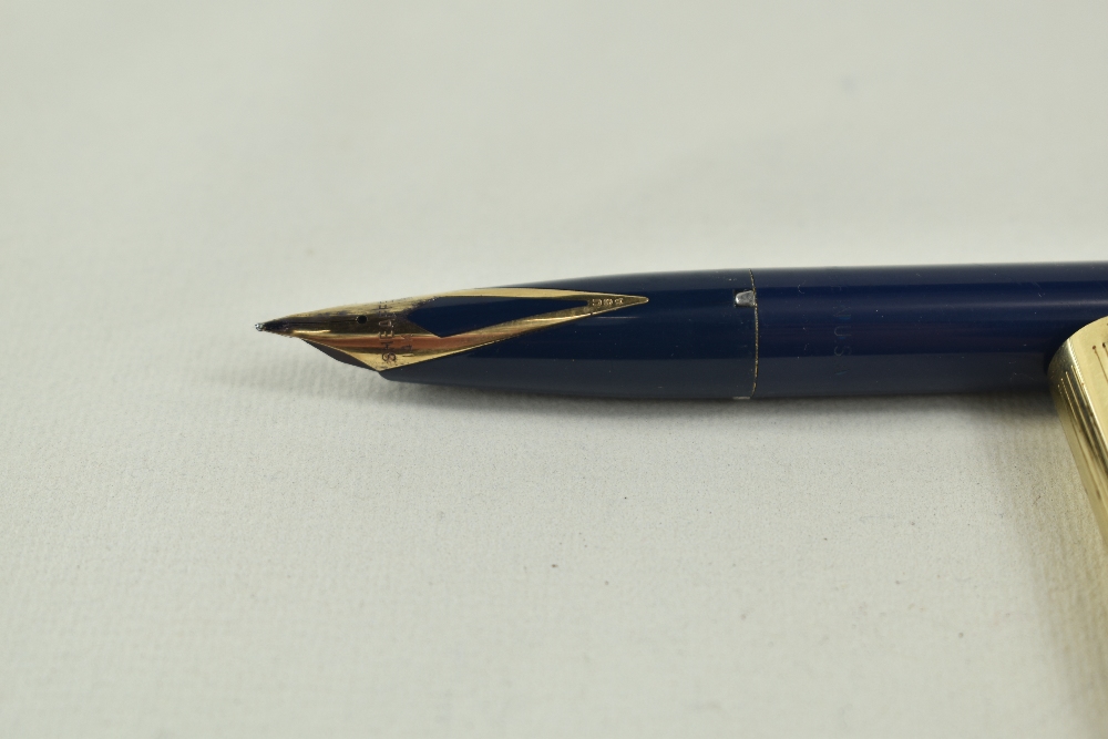 A Sheaffer Imperial cartridge/converter fountain pen in blue having gold filled cap and white spot - Image 2 of 3