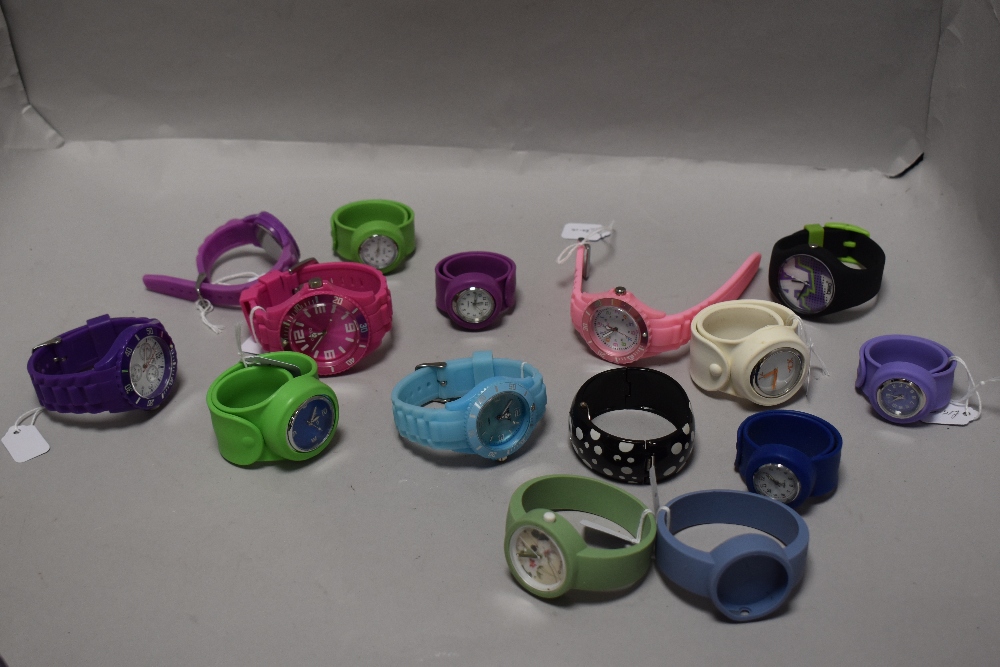 Fifteen bright coloured watches, iincluding snap bands.