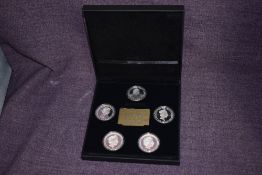 London Mint Queen Elizabeth 11, 90th birthday silver crown set, sterling silver, including crowns