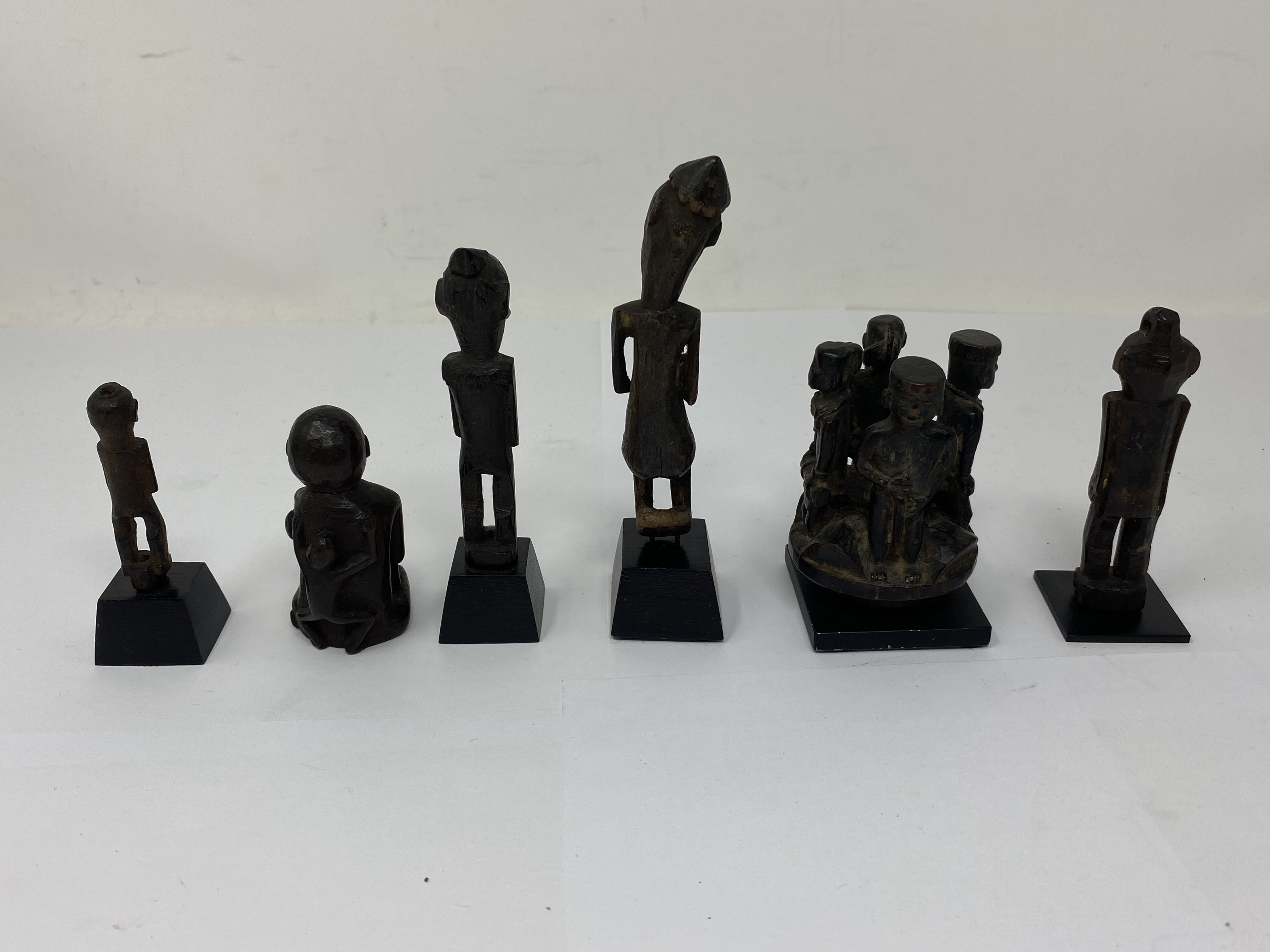 A GROUP OF DAYAK CARVINGS, BORNEO, CIRCA 19TH CENTURY - Image 2 of 6