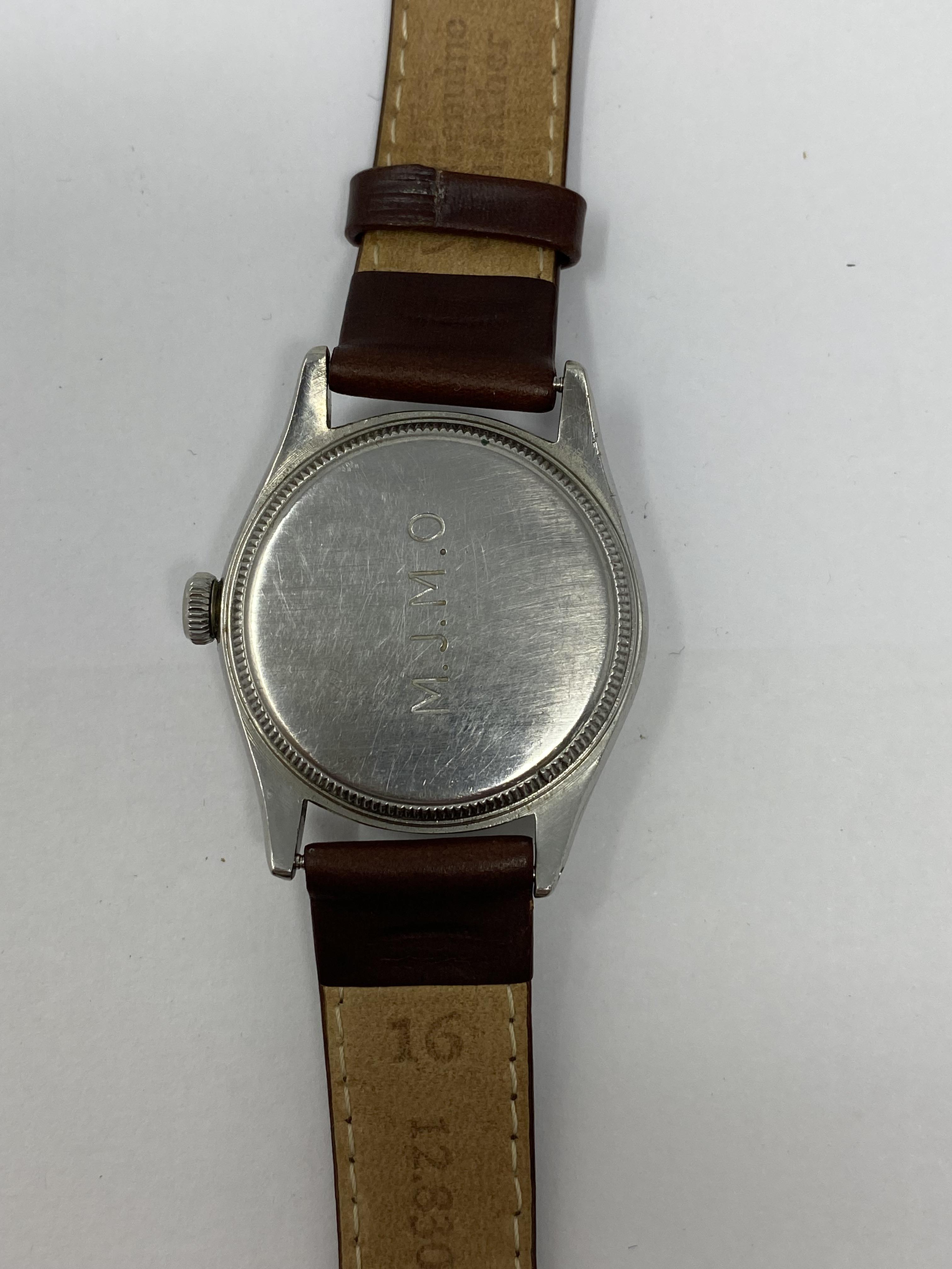 ROLEX OYSTER ROYAL, REF.6044: A MID SIZE STAINLESS STEEL WRISTWATCH, CIRCA 1950 - Image 3 of 5