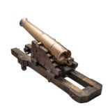 ˜A FINELY CONSTRUCTED MODEL OF A 68 PDR. DUNDAS 1846 PATTERN SHELL GUN OF 95CWT, MADE AT THE ROYAL G