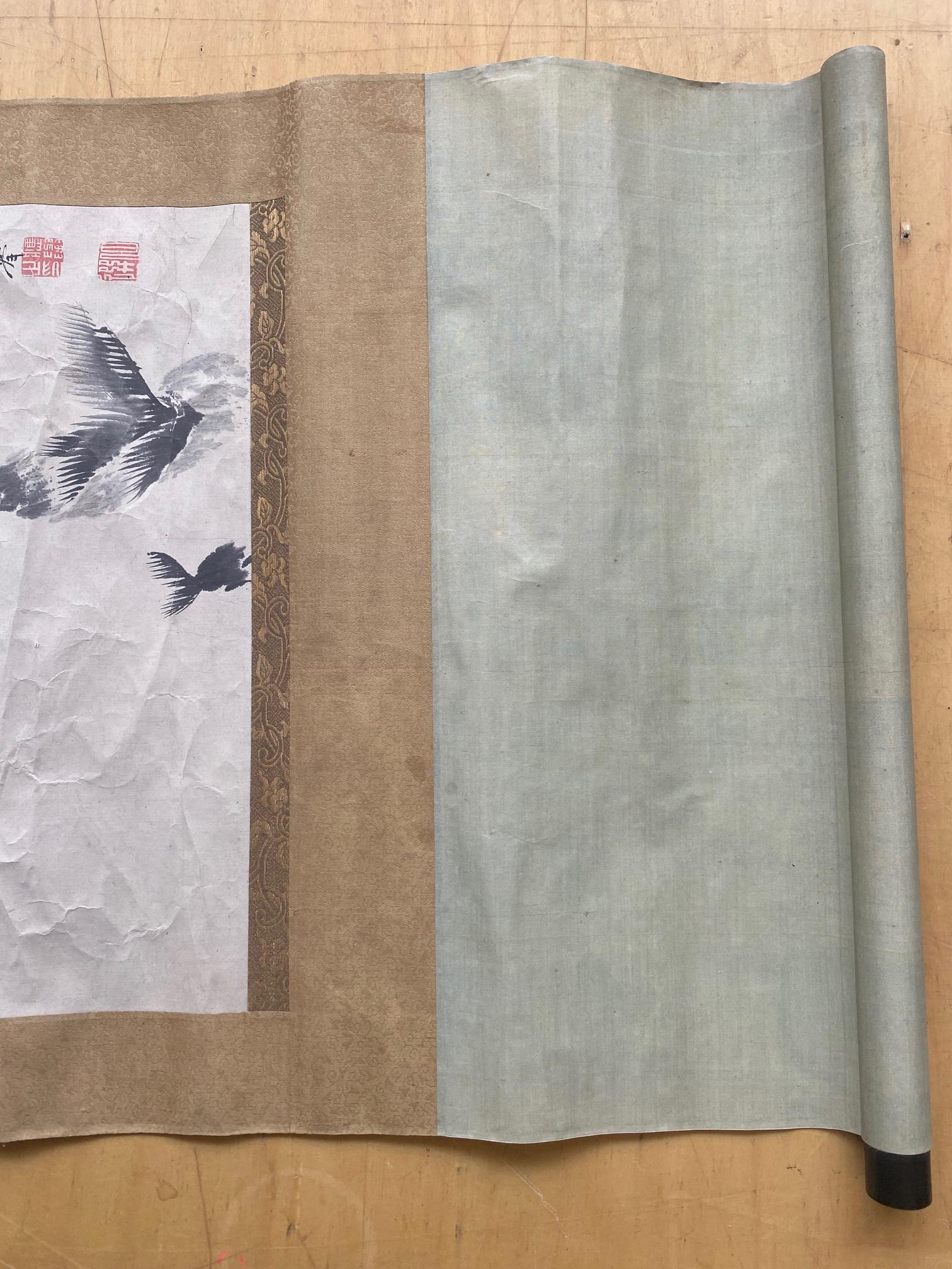 □ FOUR JAPANESE SCROLL PAINTINGS - Image 3 of 19