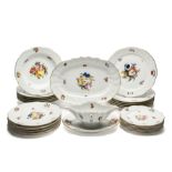 A HEREND PART DINNER SERVICE