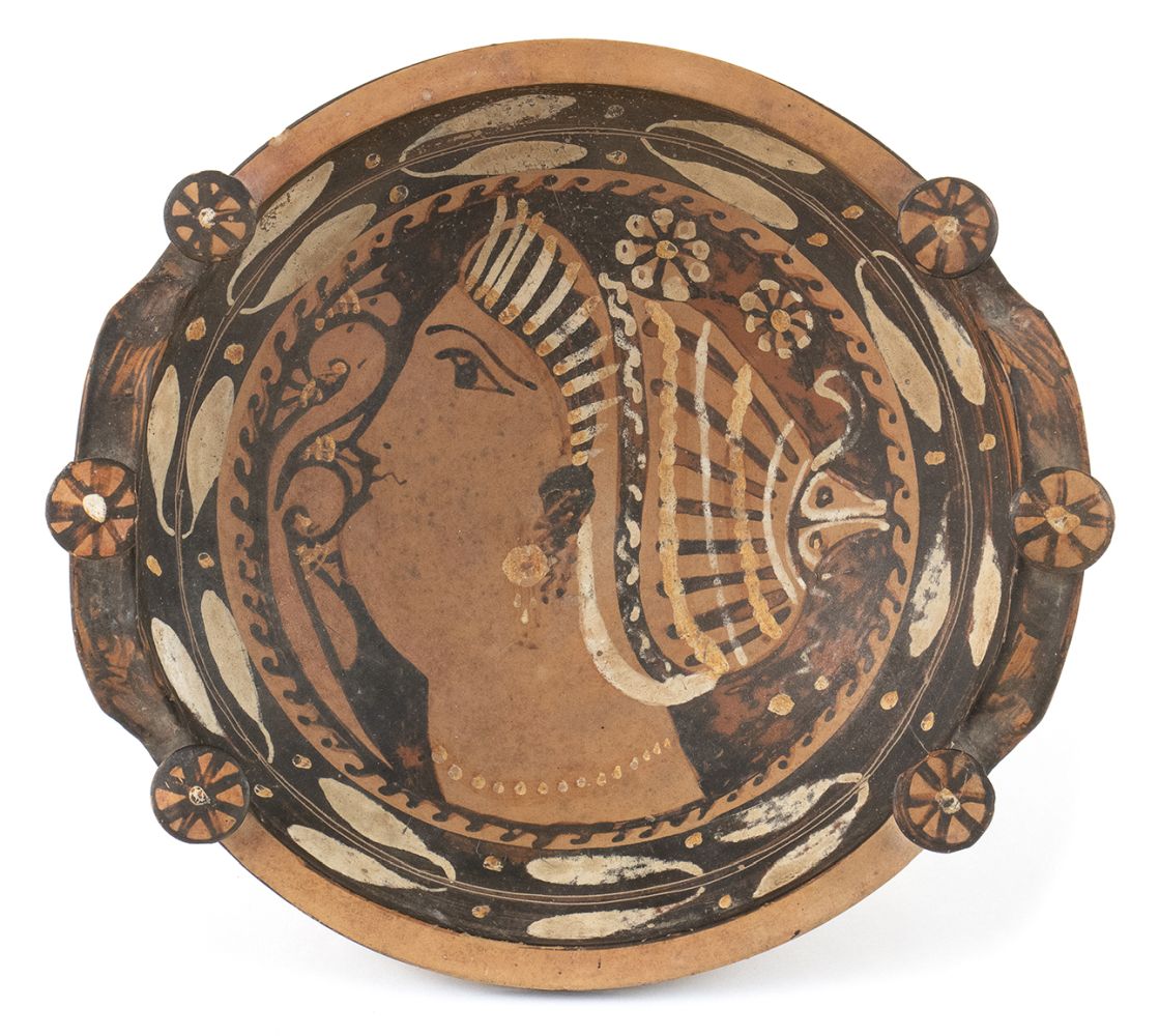 LUCANIAN RED-FIGURE PHIALE