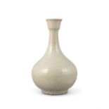 A CRACKLED GLAZE STONEWARE VASE WITH A GARLICK NECK Korea, Late Joseon Dynasty, 19th century H: