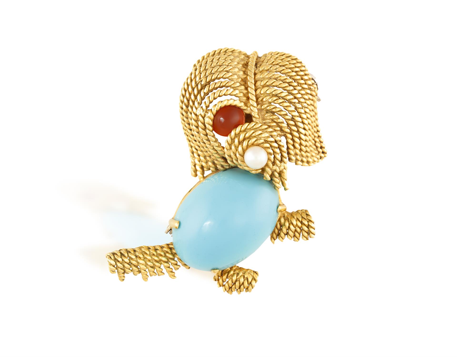 A TURQUOISE, AGATE AND PEARL NOVELTY BROOCH, CIRCA 1960 Modelled as a small dog,