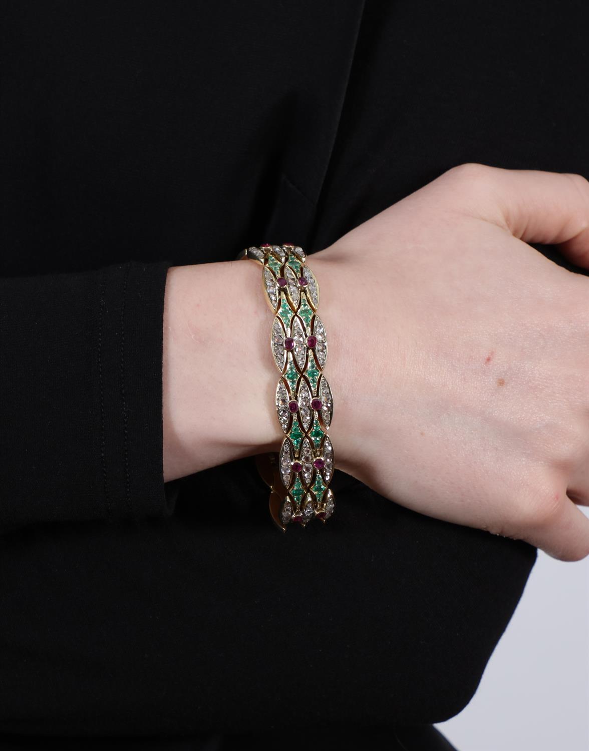 A LATE 19TH/EARLY 20TH CENTURY EMERALD, RUBY AND DIAMOND BRACELET Of openwork articulated design, - Image 4 of 4