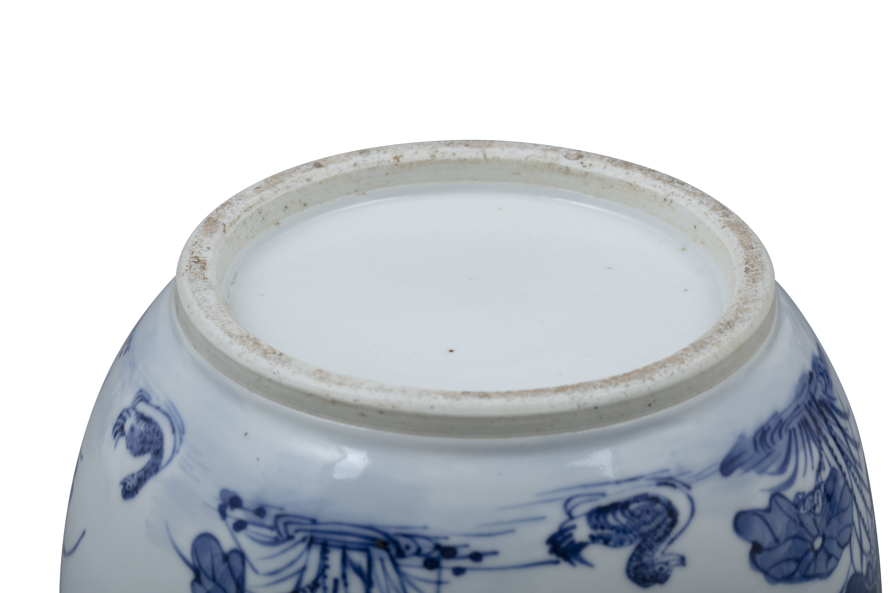 A PAIR OF BLEU DE HUE ‘MANDARIN DUCKS AND LOTUS POND’ PORCELAIN LIDDED POTS VIETNAM, POSSIBLY LATE - Image 12 of 12