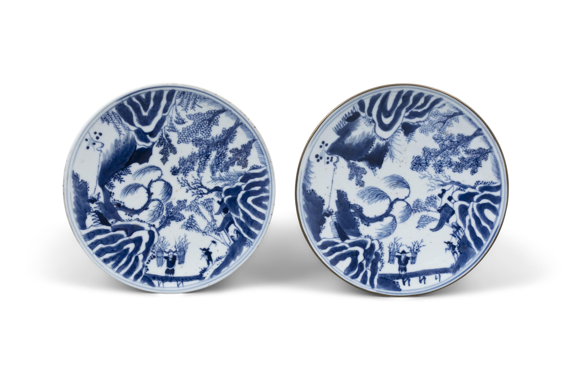 A PAIR OF BLUE AND WHITE ‘DAOIST IMMORTALS’ PORCELAIN DISH WARMERS WITH A SEAL MARK POSSIBLY - Image 9 of 10