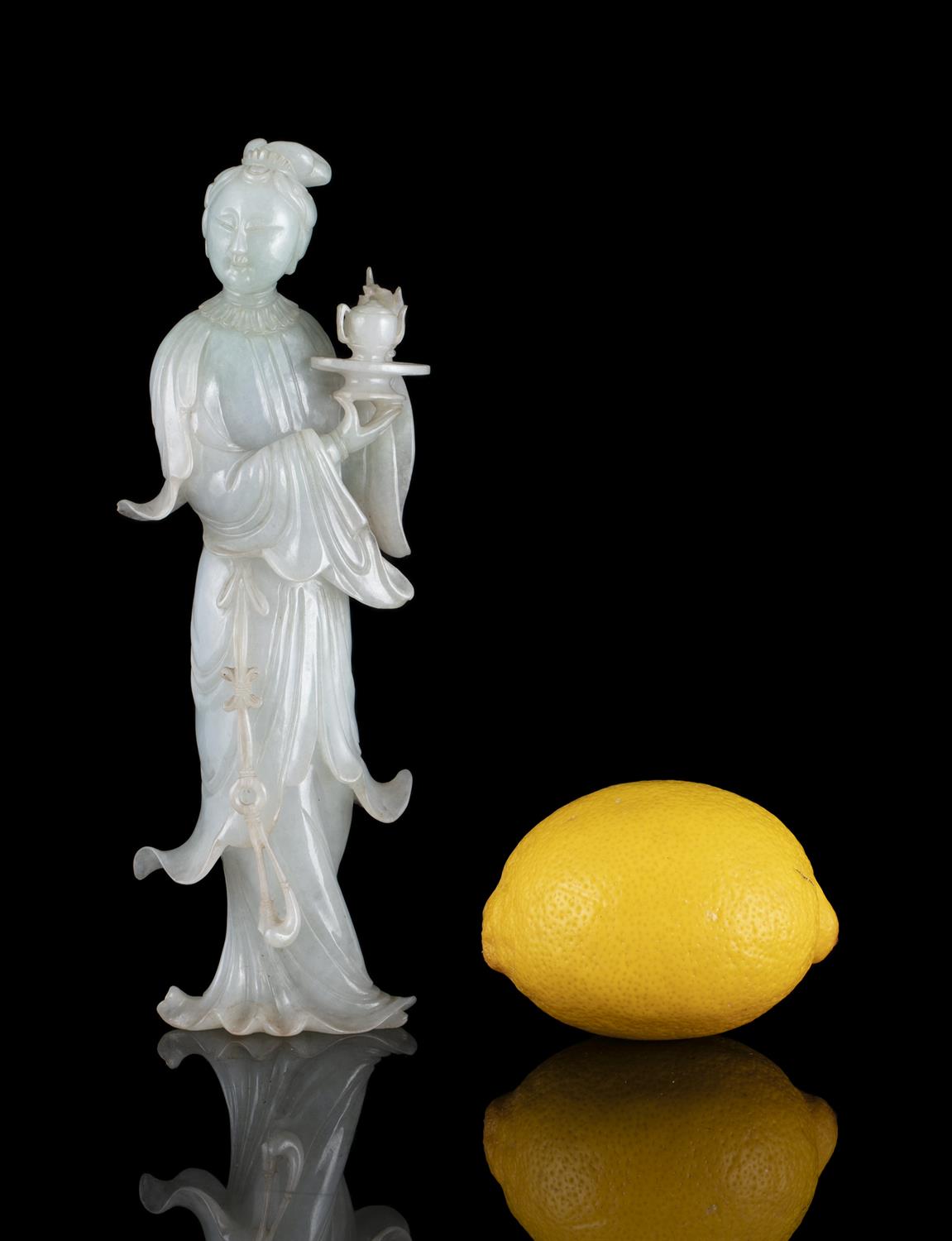 A FINE JADEITE JADE CARVING OF A STANDING MEIREN CHINA, CIRCA 1900-1930 The stone of white tone with - Image 6 of 8