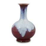 A PURPLE ACCENTS FLAMBE / TRANSMUTATION GLAZED PORCELAIN BOTTLE VASE CHINA, POSSIBLY LATE QING