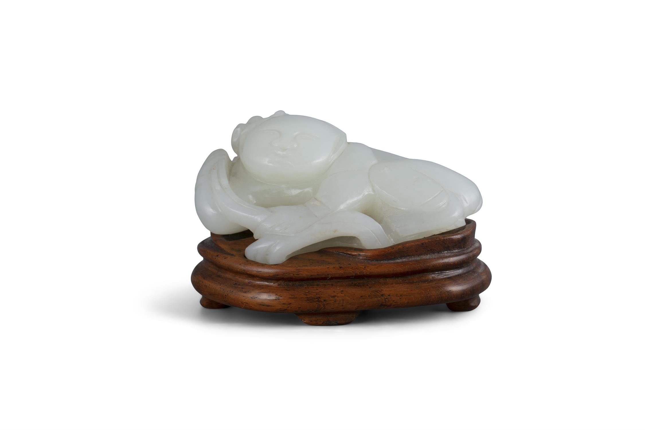 PROPERTIES FROM A FRENCH COLLECTOR OF JADE CARVINGS AND SNUFFBOTTLES A WHITE JADE CARVING OF A - Image 9 of 11