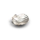 AN IRISH SILVER BUTTER DISH IN THE FORM OF A SCALLOP, Dublin c. 1968, maker's mark of Royal Irish