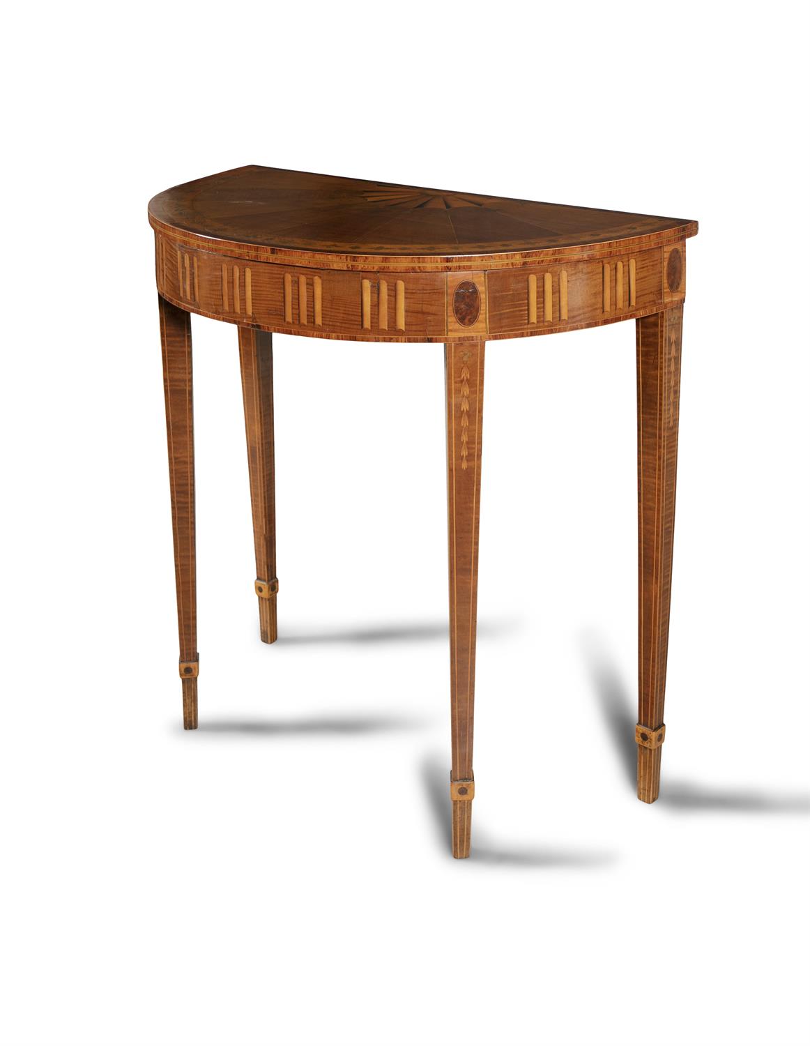 AN IRISH ROSEWOOD BANDED AND SYCAMORE VENEERED D-SHAPED PIER TABLE, c.1780 attributed to William - Bild 2 aus 5