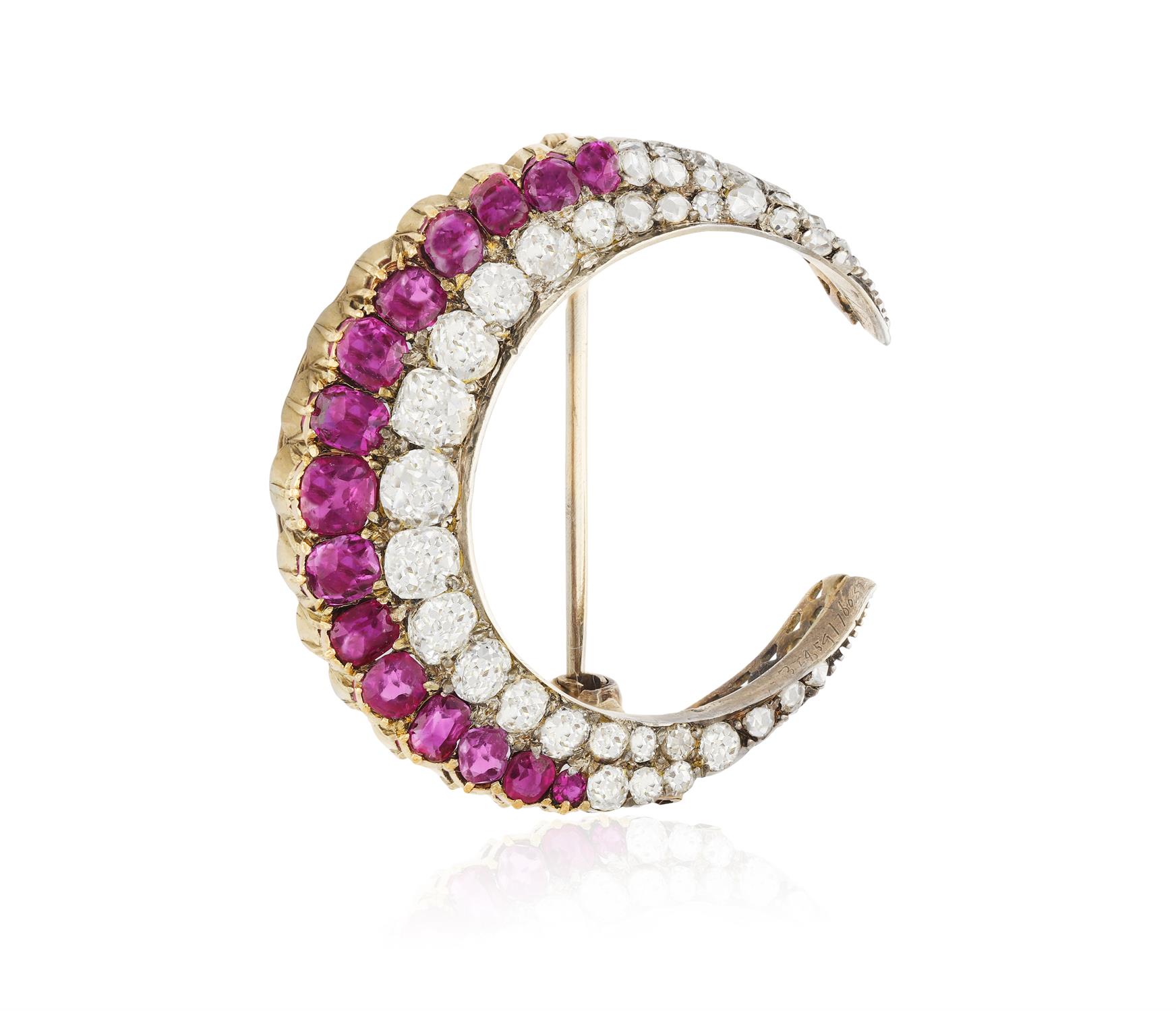 A LATE VICTORIAN RUBY AND DIAMOND BROOCH, CIRCA 1890 Designed as a crescent set with - Image 2 of 8