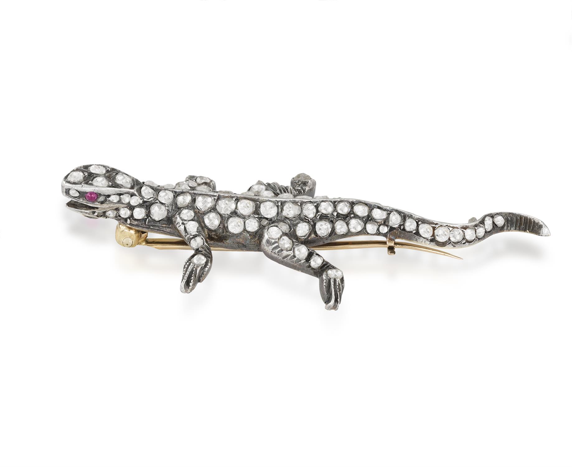 A LATE 19TH CENTURY DIAMOND AND RUBY NOVELTY BROOCH, CIRCA 1880 Modelled as a lizard, - Image 2 of 5