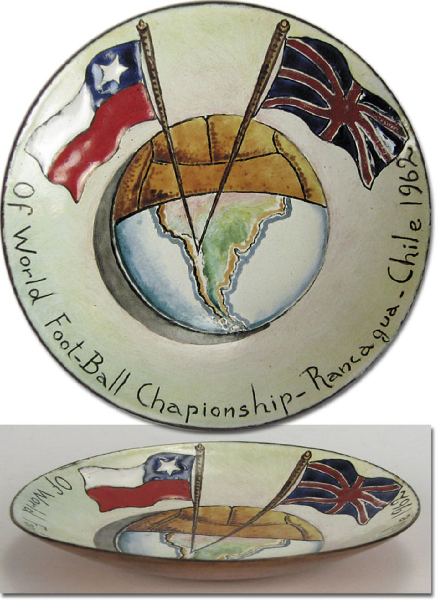 World Cup 1962 Brassplate Souvenir for England - Brass bowl with inscription "Of World Foot-Ball Cha