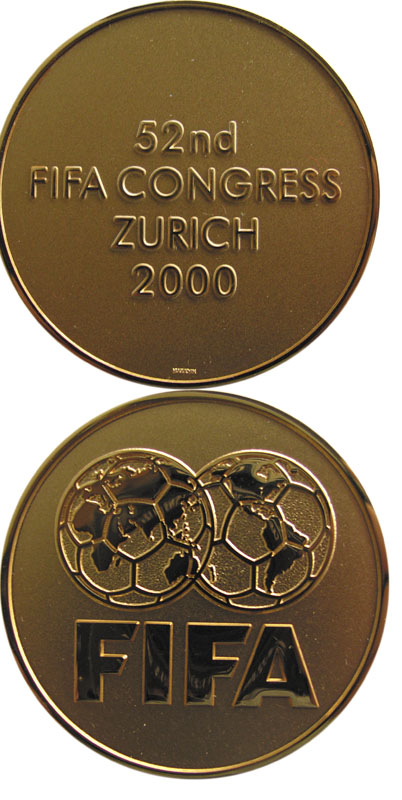 FIFA Congress 2000 Zurich Participation medal - From the 52nd  FIFA Congress. Gold plated, size 5 cm