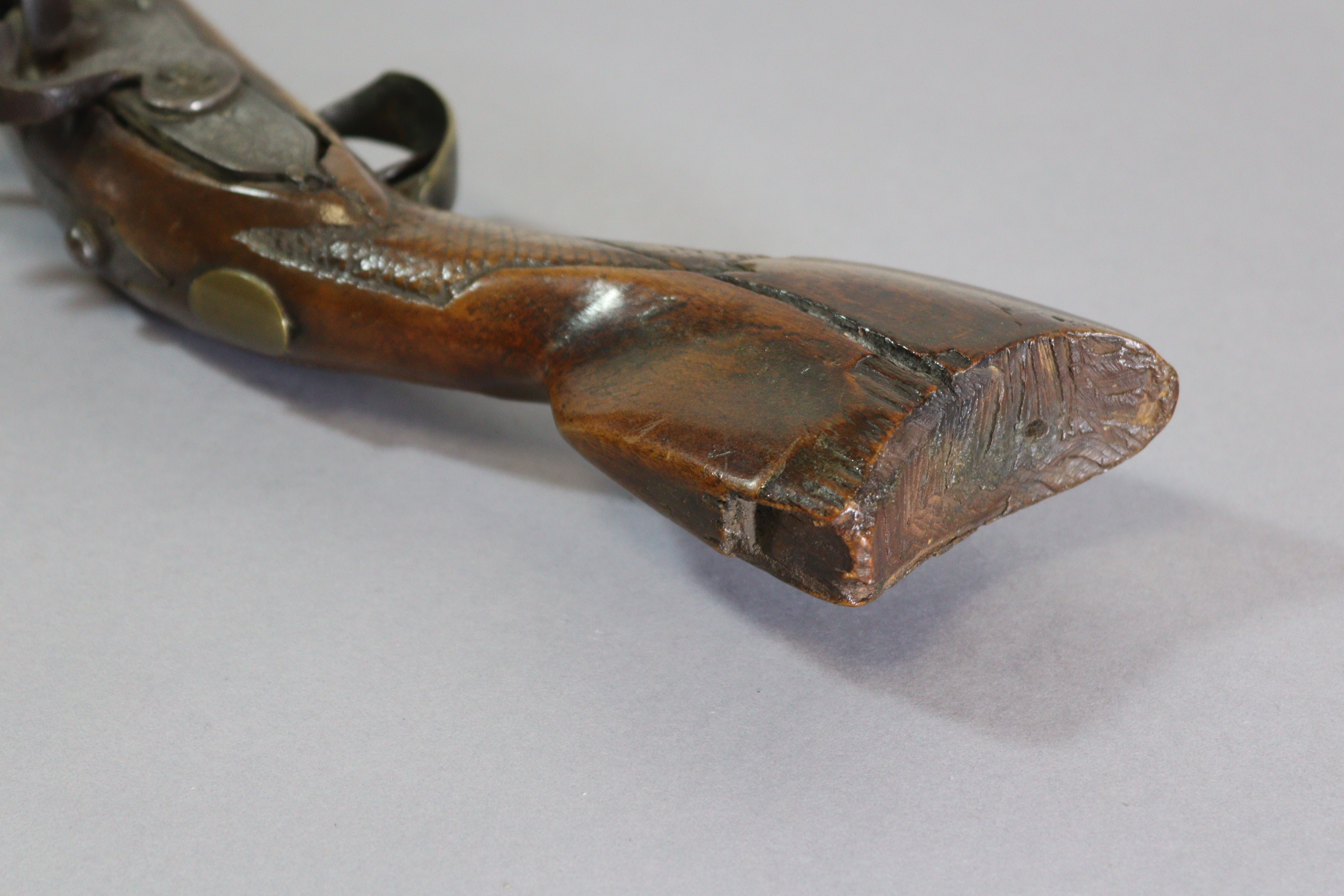 A 19th century Ottoman blunderbuss 'knee' pistol, 19" long. - Image 6 of 8