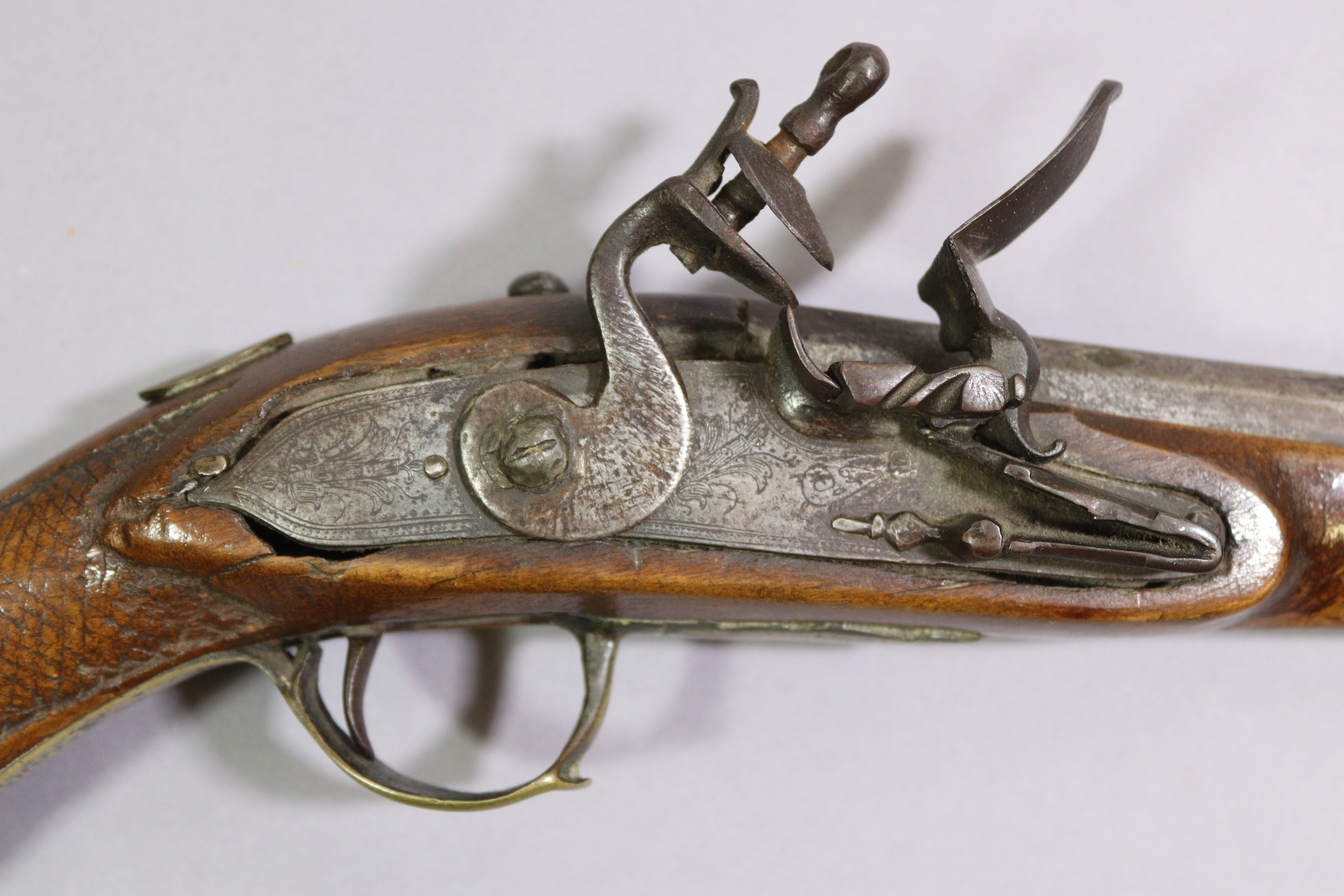 A 19th century Ottoman blunderbuss 'knee' pistol, 19" long. - Image 3 of 8