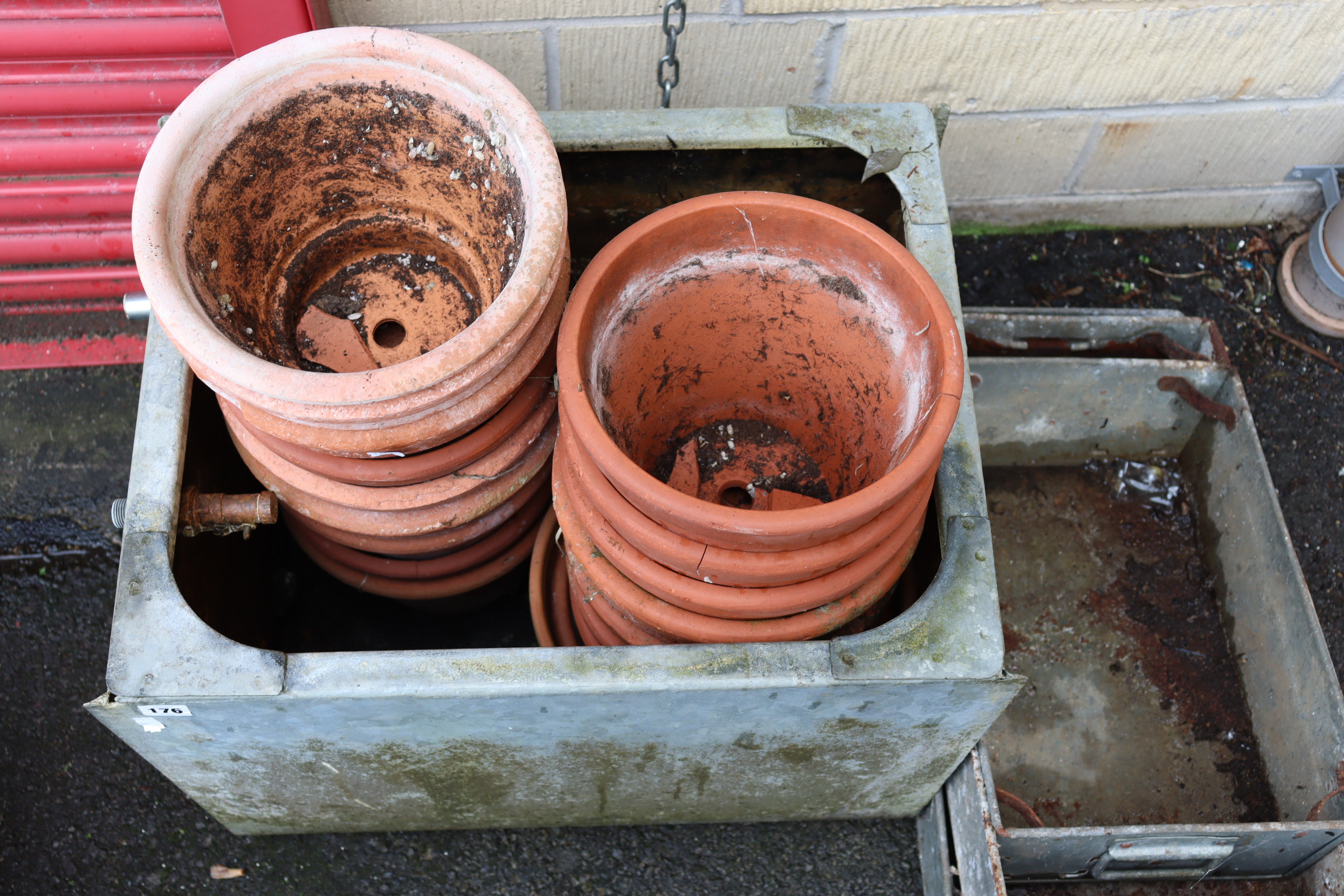 A galvanised-metal rectangular water-tank, 24” wide x 19½” high x 18” deep. - Image 4 of 4