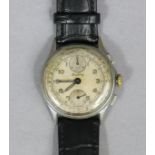 A vintage Breitling chronograph gent’s wristwatch with silvered circular dial & silver case;