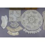 Various vintage lace & cotton doilies; & various vintage items of household linen.