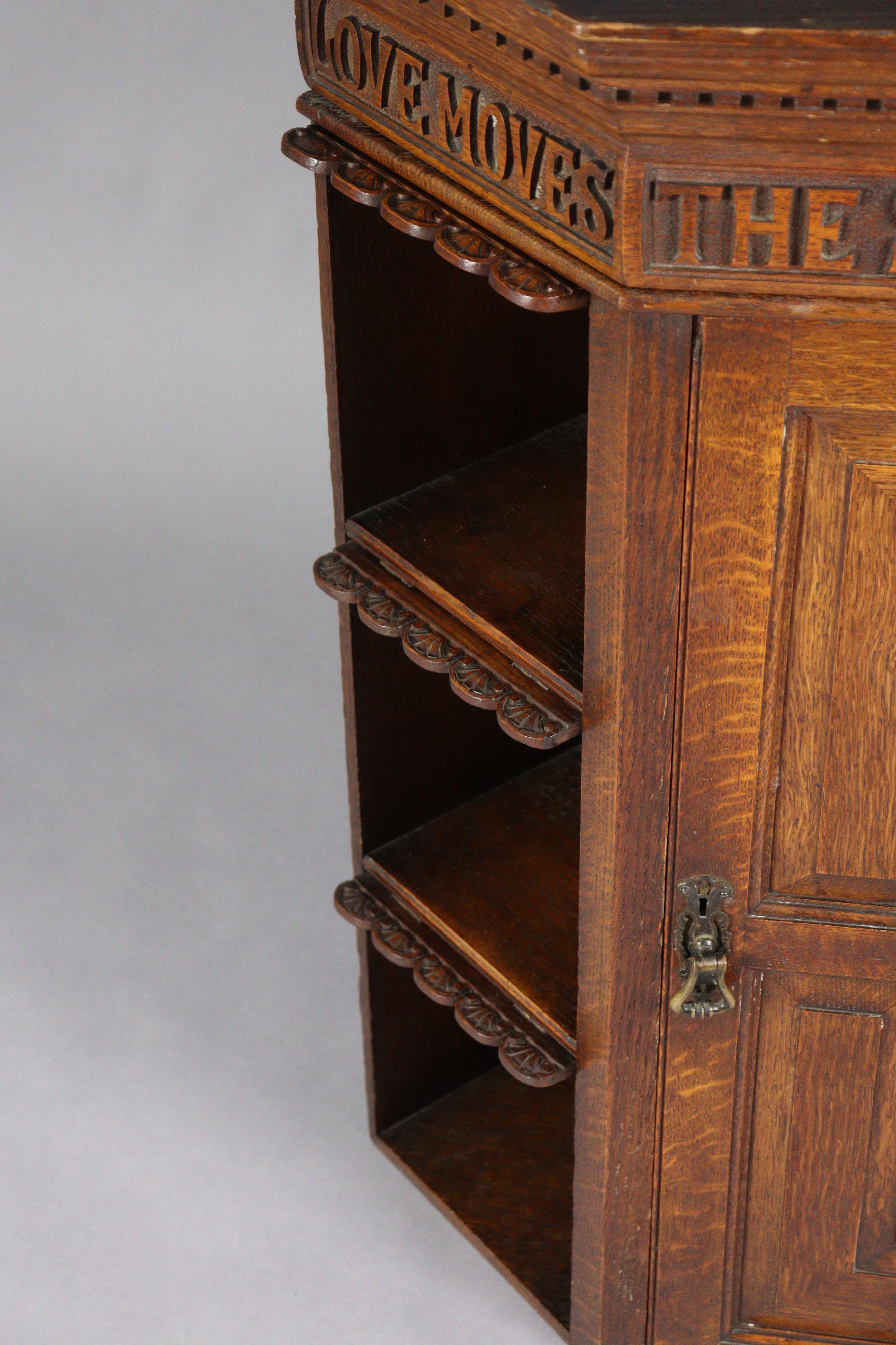 A well-made late 19th/early 20th century oak hanging corner cupboard, the dentil cornice with carved - Bild 3 aus 8