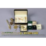 Three 9ct gold dress rings; & various items of costume jewellery.