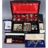 A large collection of silver, white metal & other jewellery.