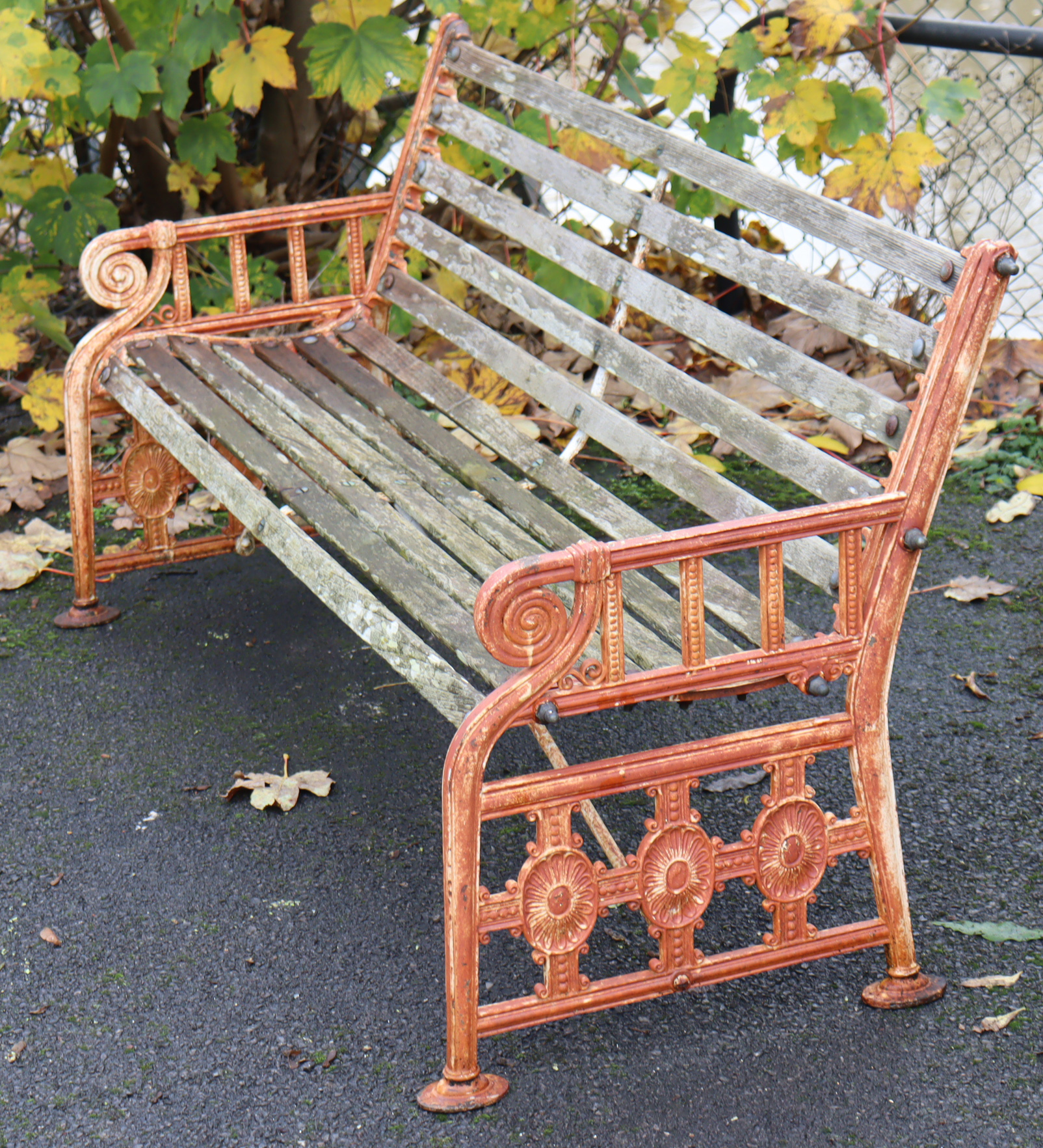 A 19th century Coalbrookdale cast iron garden bench, the pierced ends of Neoclassical design with - Image 4 of 10