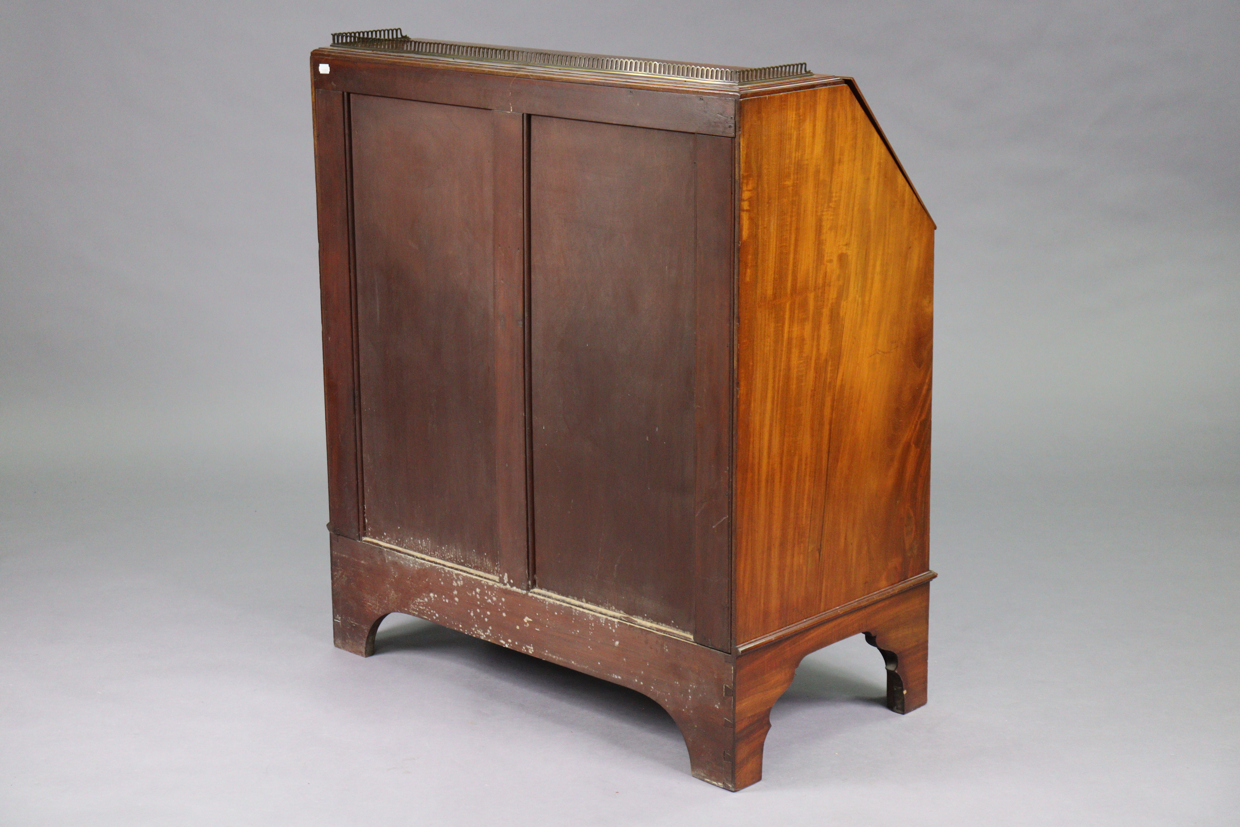 A 19th century mahogany & satinwood crossbanded bureau, the top with pierced brass gallery above a f - Image 5 of 5