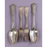 A pair of George IV silver Queen’s pattern Oyster-back table spoons; London 1824 by W.B. (7oz); &