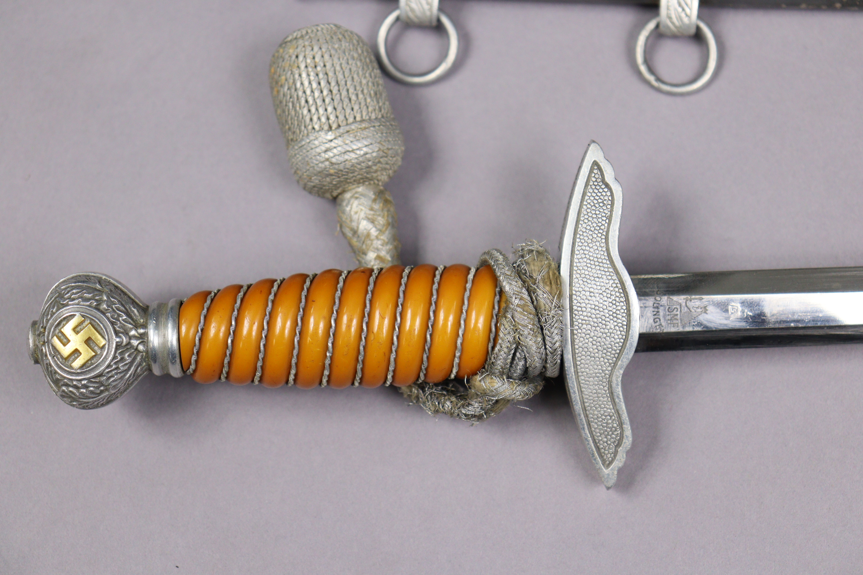 A WWII GERMAN SECOND PATTERN LUFTWAFFE CEREMONIAL DAGGER BY SMF OF SOLINGEN, with eagle and swastika - Image 2 of 5