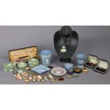 Eight various items of Wedgewood jasperware; various items of cameo jewellery; & various items of