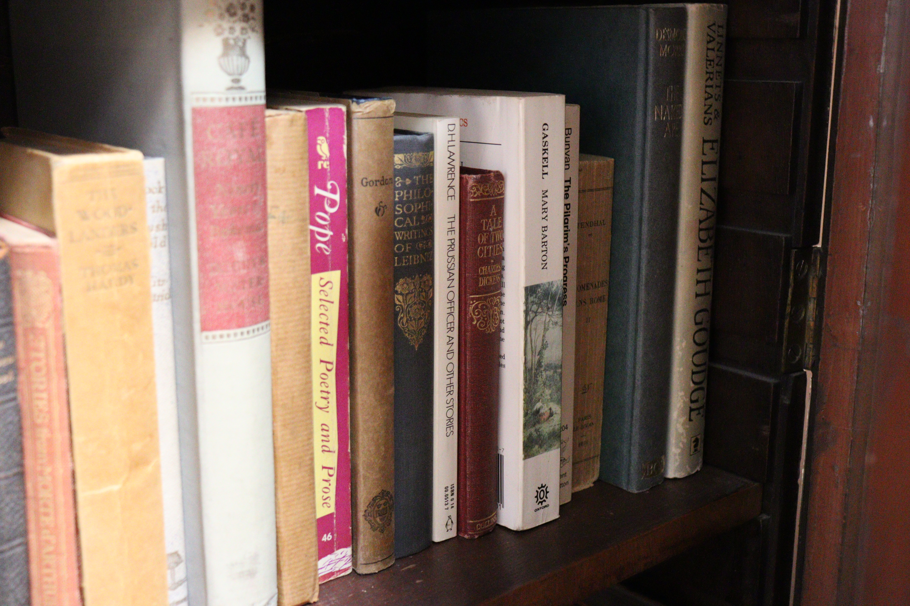A quantity of various books. - Image 5 of 6