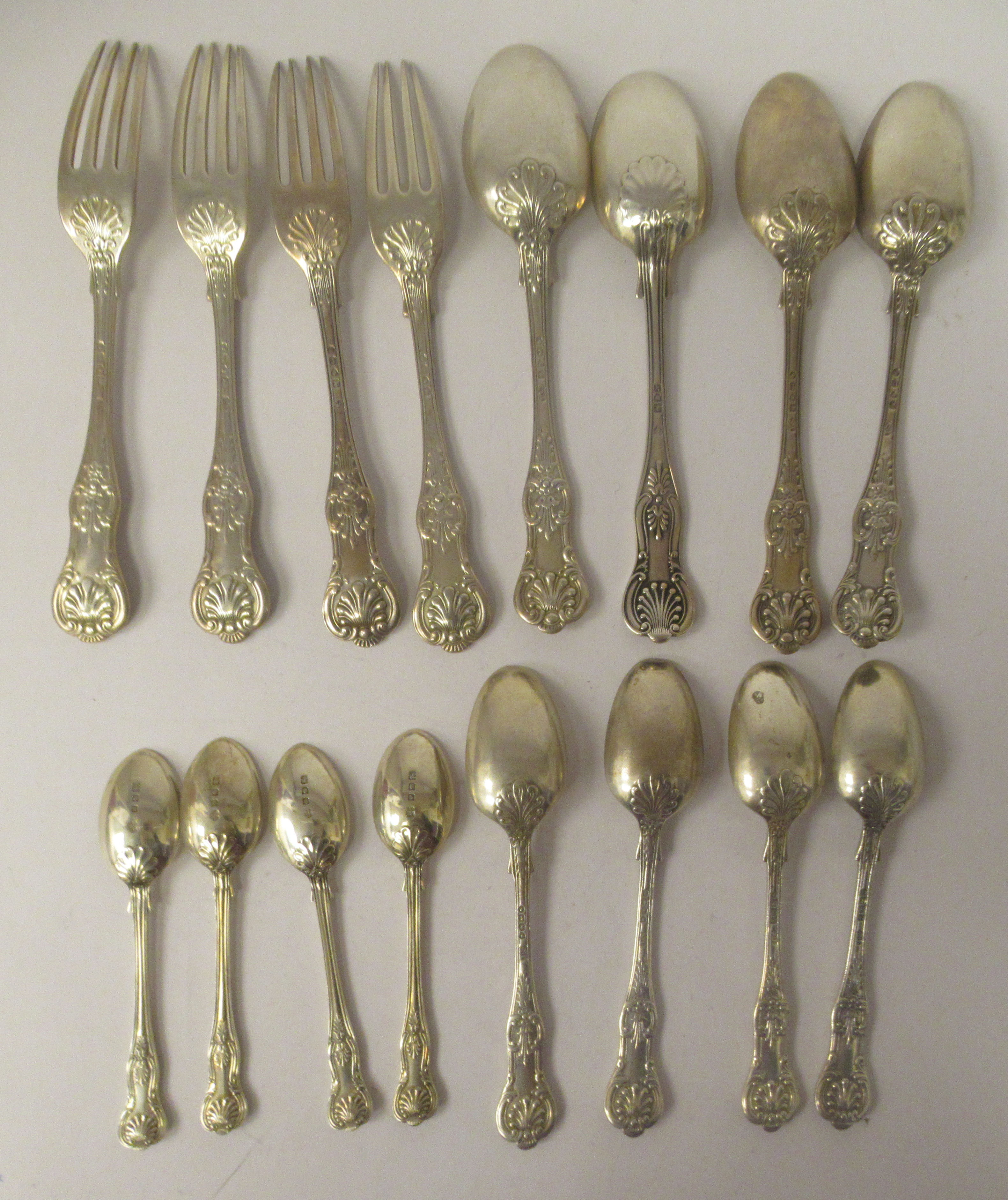 19thC silver Queens pattern flatware, viz. four dessert spoons, four fruit spoons and four teaspoons - Image 4 of 9