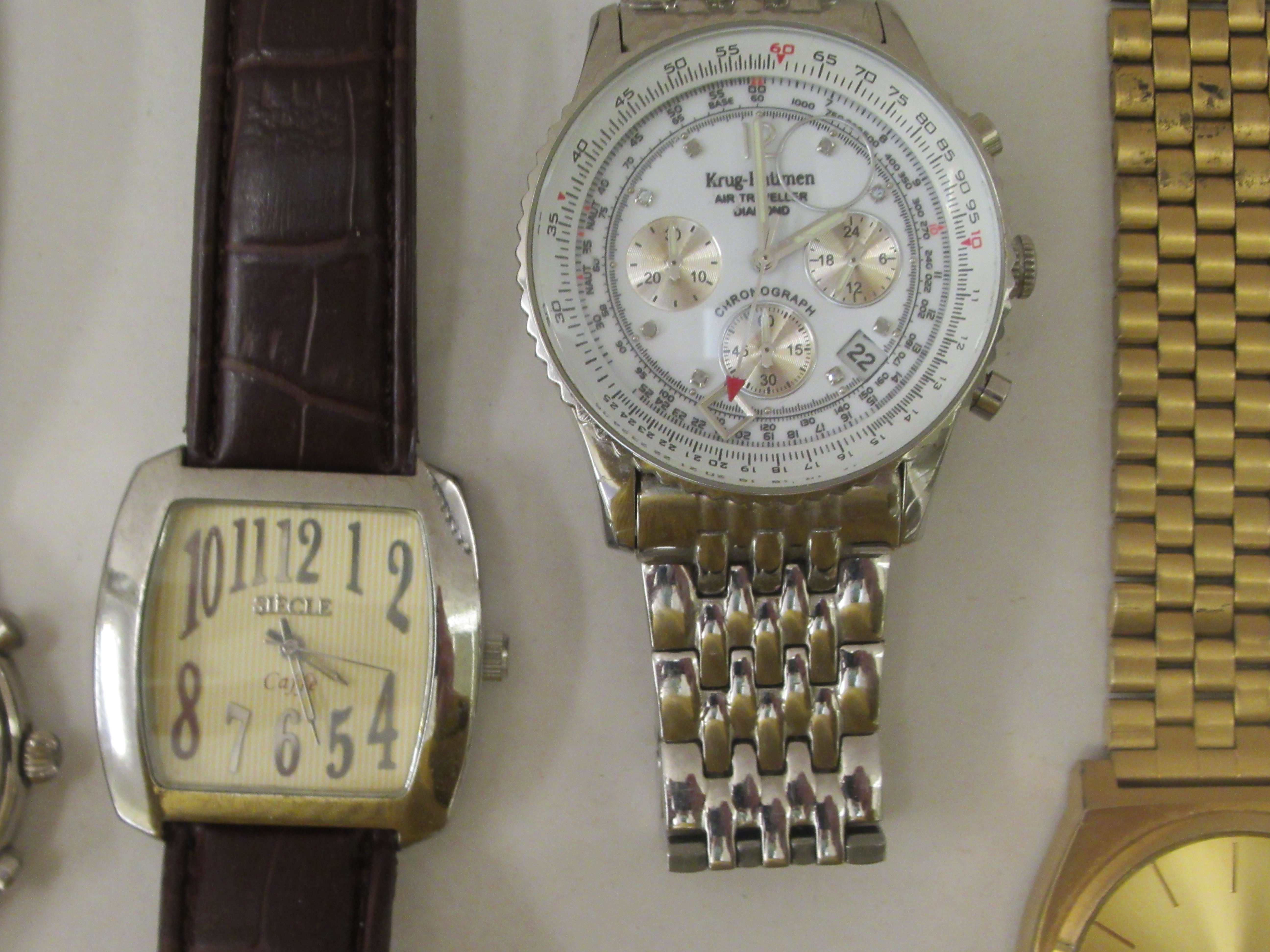 Wristwatches: to include a stainless steel cased accuristic, faced by a baton dial - Image 3 of 4