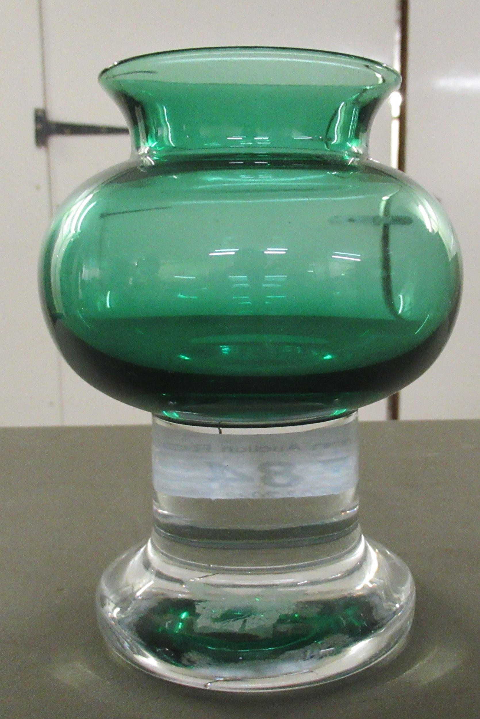 A (possibly) Riihimaen Lasi of Finland Art glass vase of bulbous form  6"h - Image 2 of 4