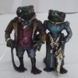 A painted cold cast group 'Mr & Mrs Toad'  2.75"h