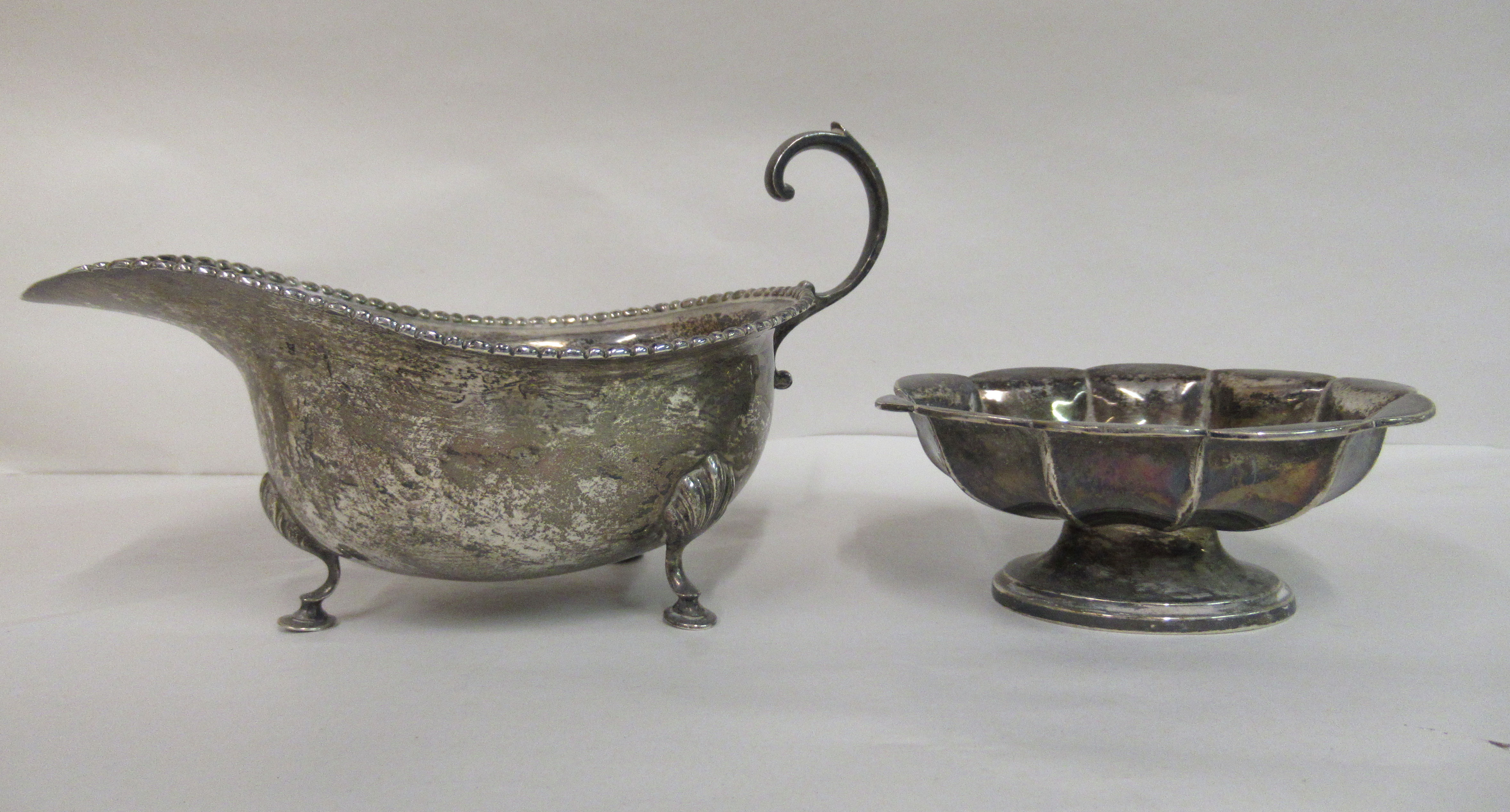 Silver and white metal collectables: to include a Mappin & Webb sauce boat  London 1913 - Image 5 of 8