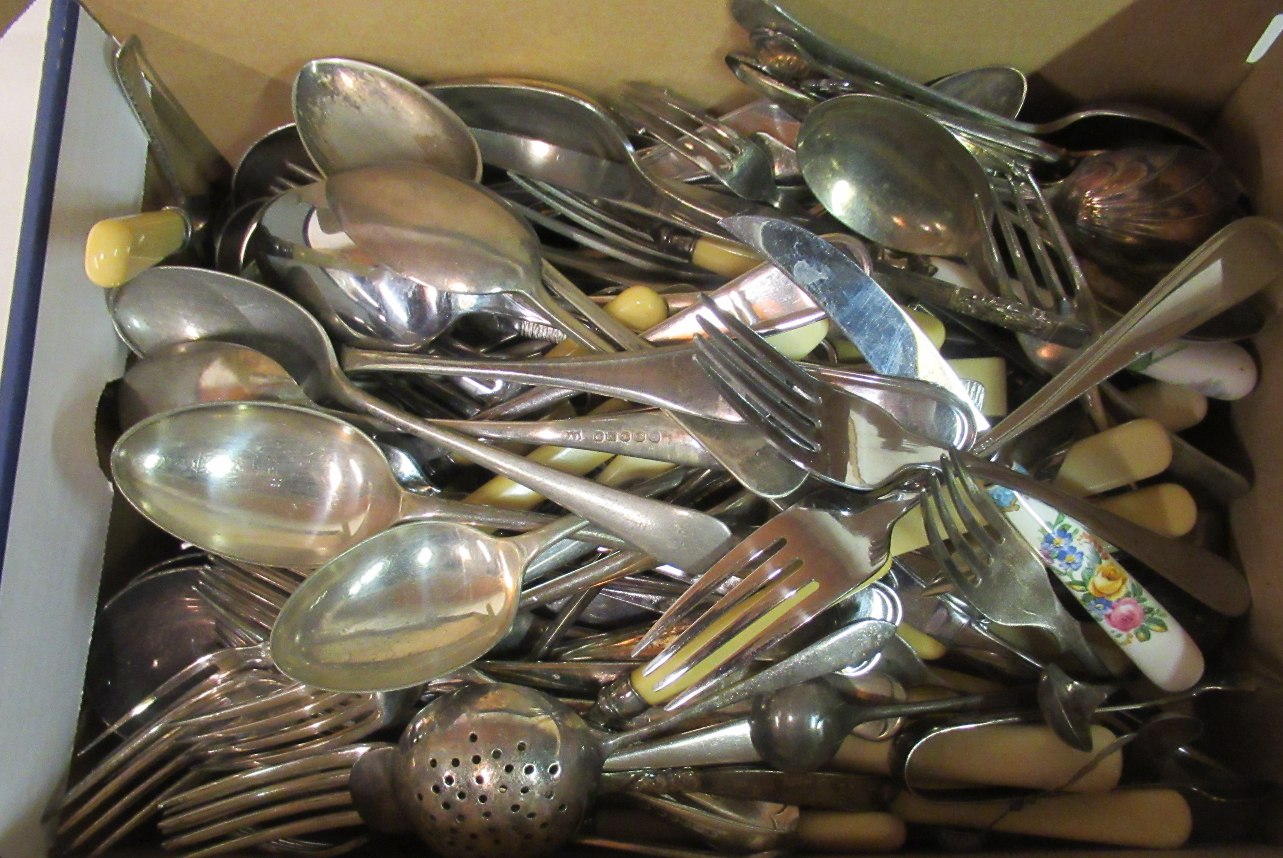 Community and other silver plated cutlery and flatware, some with stainless steel blades  various - Image 4 of 5