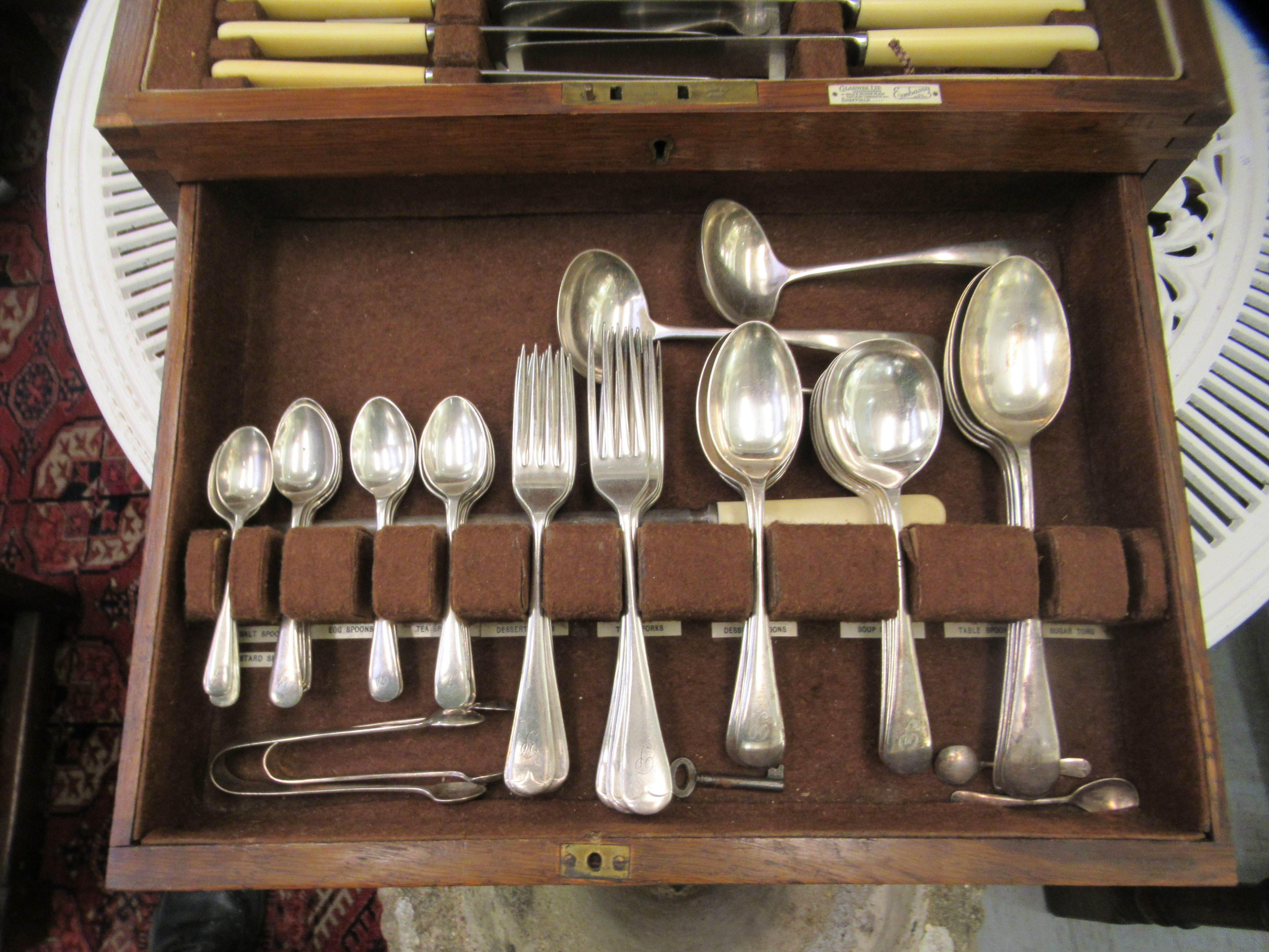 A part canteen of Old English pattern cutlery and flatware, in an oak case - Image 3 of 4
