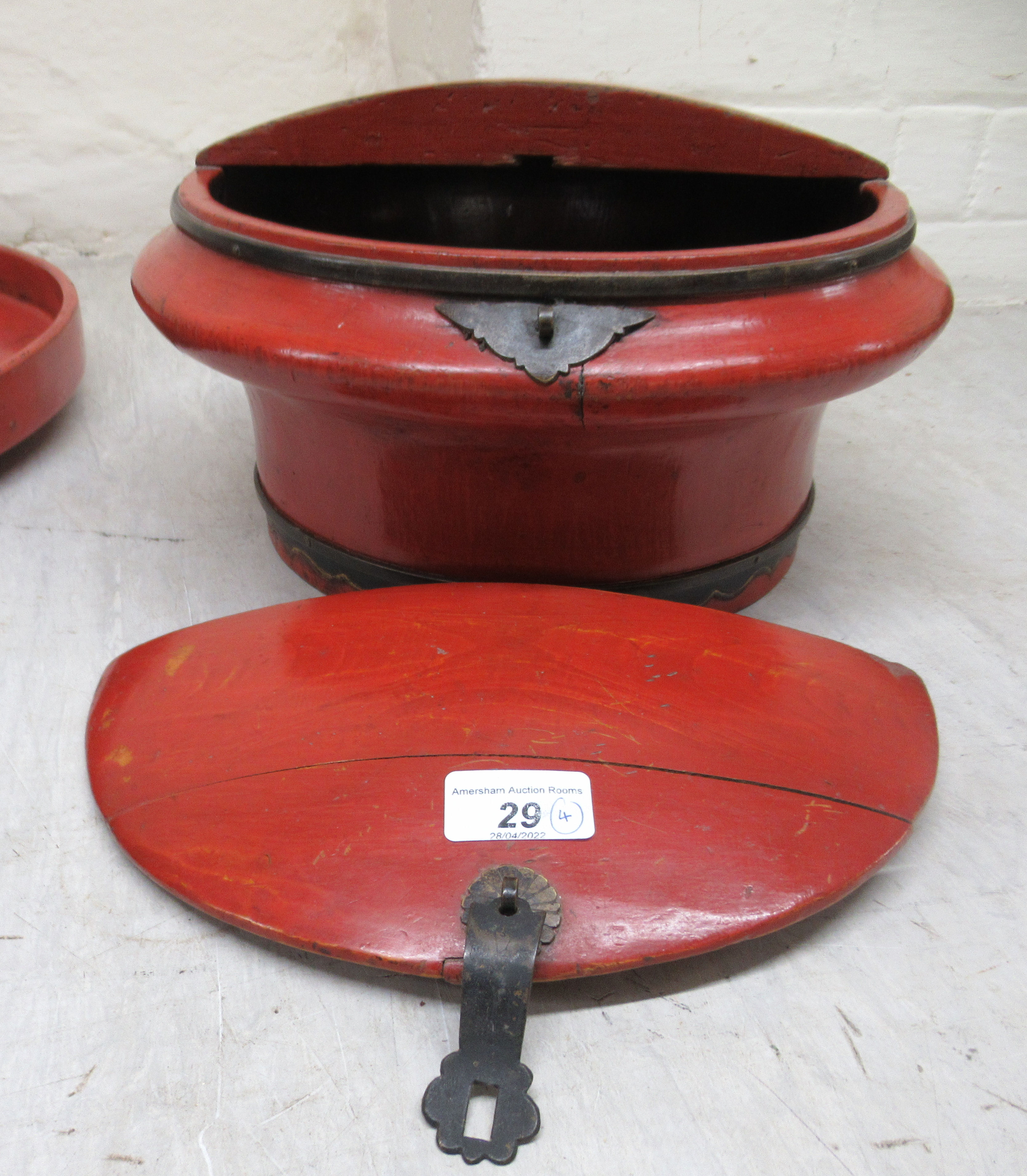 A mixed lot: to include a rustically carved trivet; a shallow bowl  14"dia; a red lacquered tray - Image 3 of 3