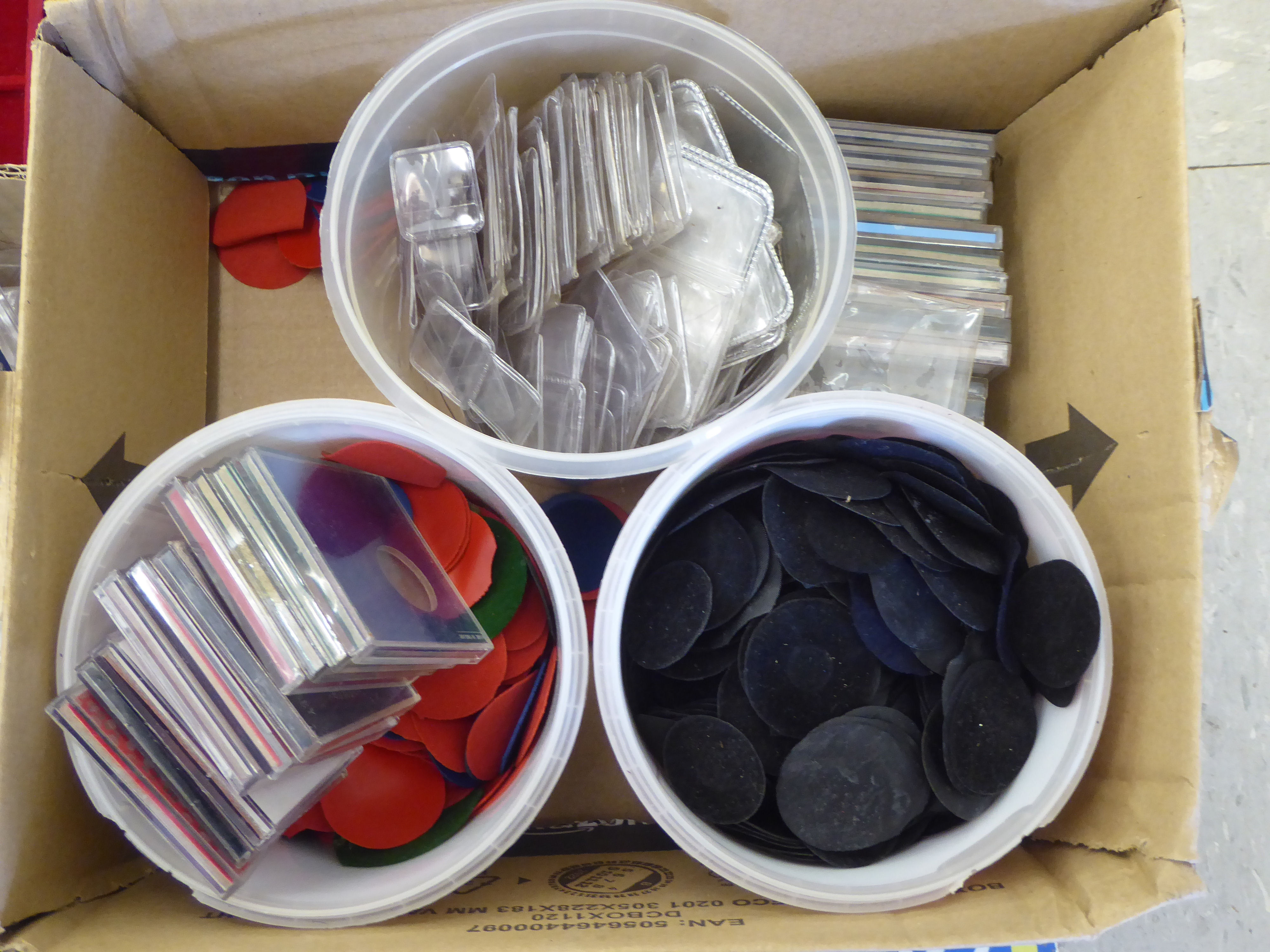 Coin collectors accessories: to include albums and trays  various sizes - Image 2 of 5