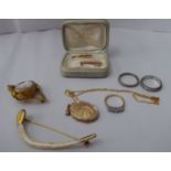 Yellow metal and items of personal ornament: to include a five stone 18ct gold ring; and a yellow