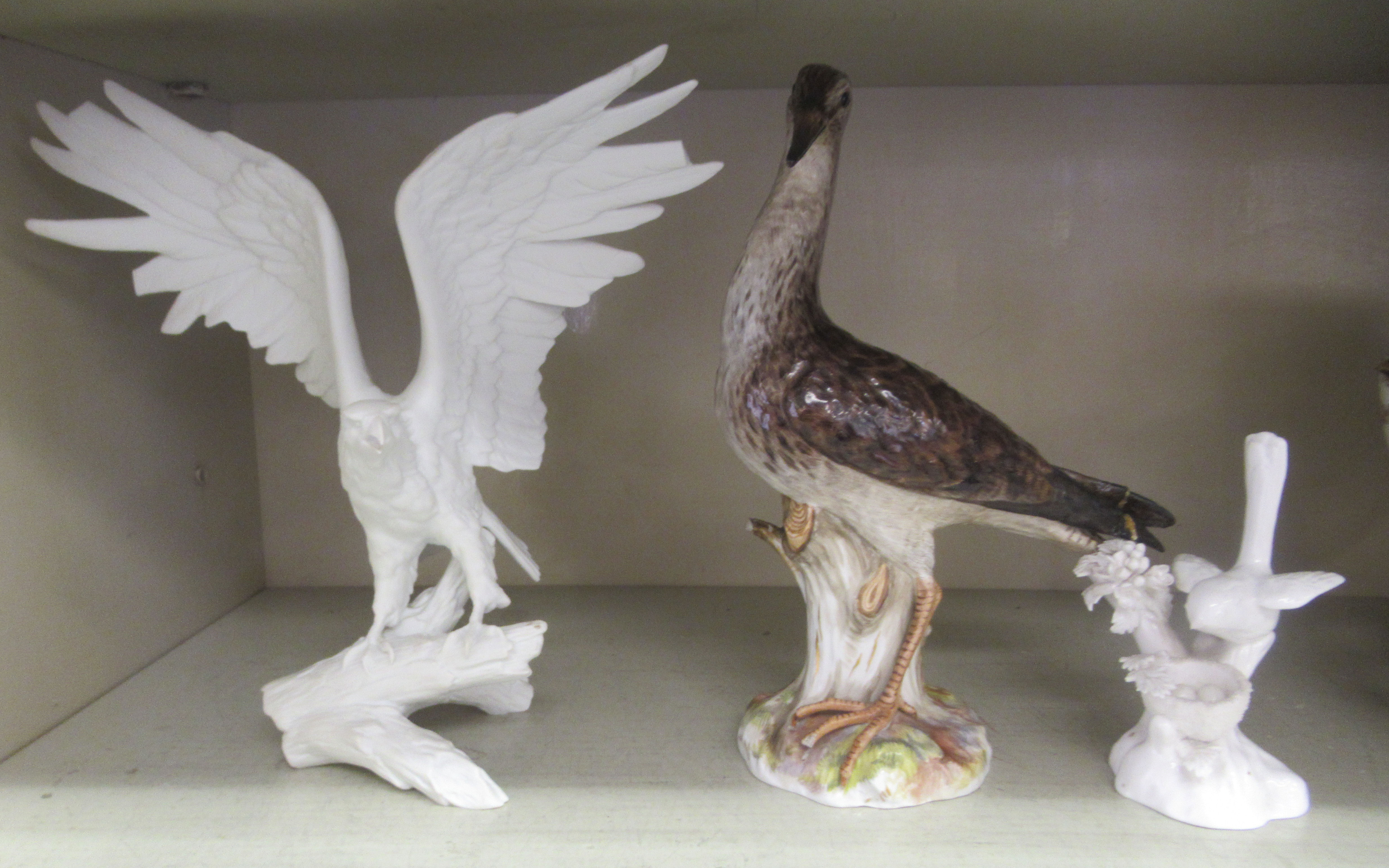 Decorative ceramics: to include a Kaiser porcelain figure, a hunter  10"h - Image 2 of 9