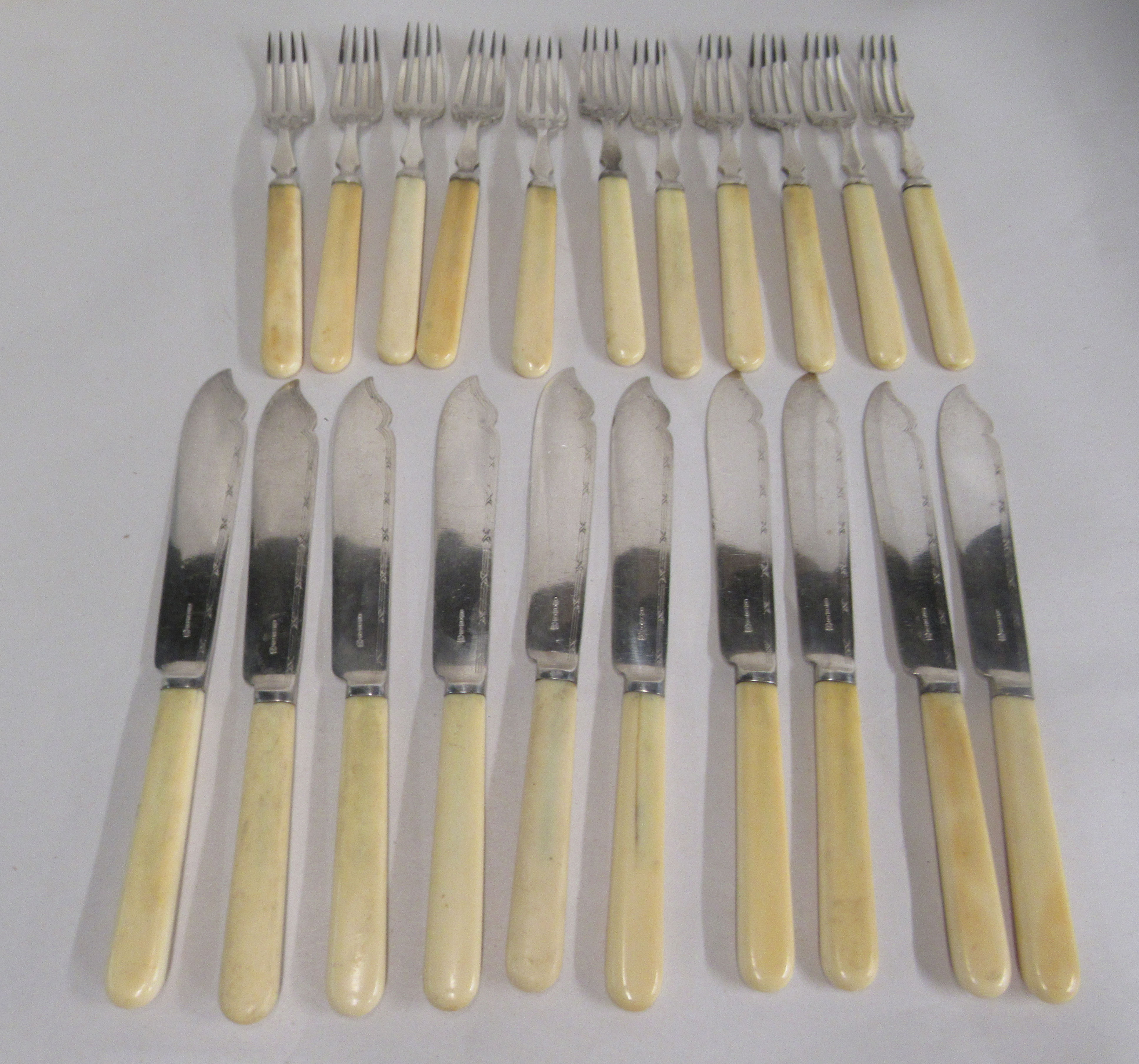 Variously patterned Mappin & Webb and other EPNS cutlery and flatware - Image 3 of 4